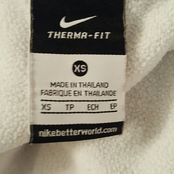 NIKE Therma Fit Hooded Sweatshirt - Picture 4 of 4